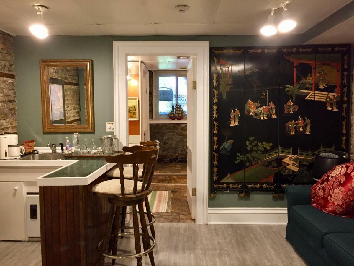 גאנאנוק Trinity House Inn מראה חיצוני תמונה