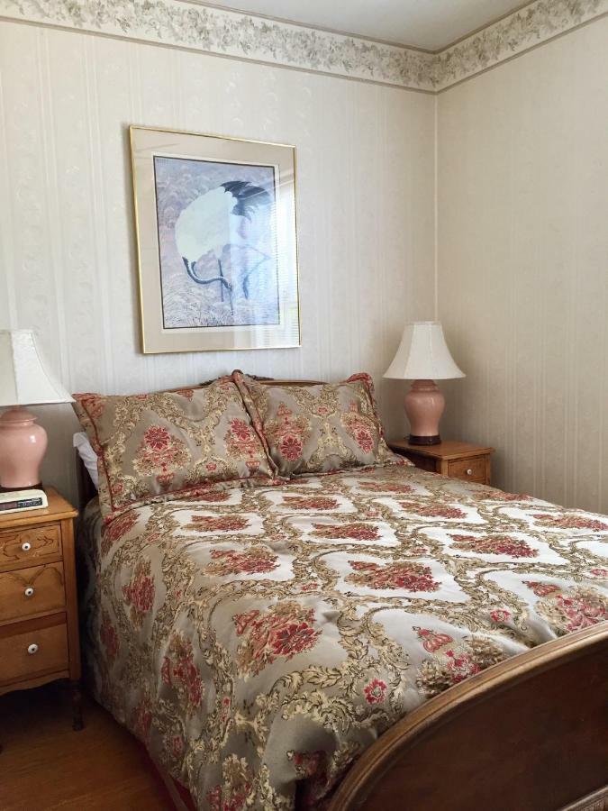 גאנאנוק Trinity House Inn מראה חיצוני תמונה